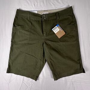 NWT Columbia Omni Shade Utility Cargo Short Womens 10 Olive